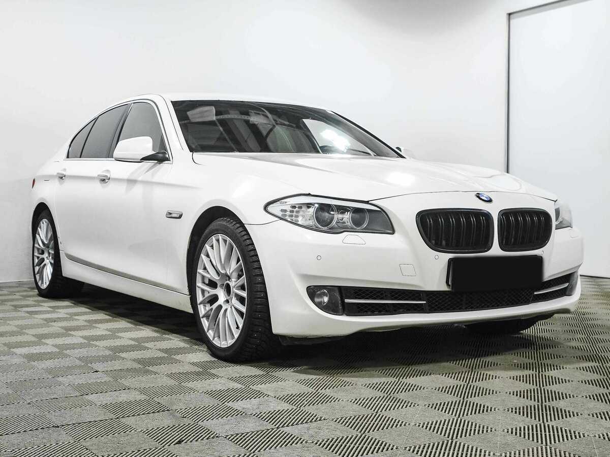 Купить BMW 5 серии 520i, 2013, 213 136 км, фото №3