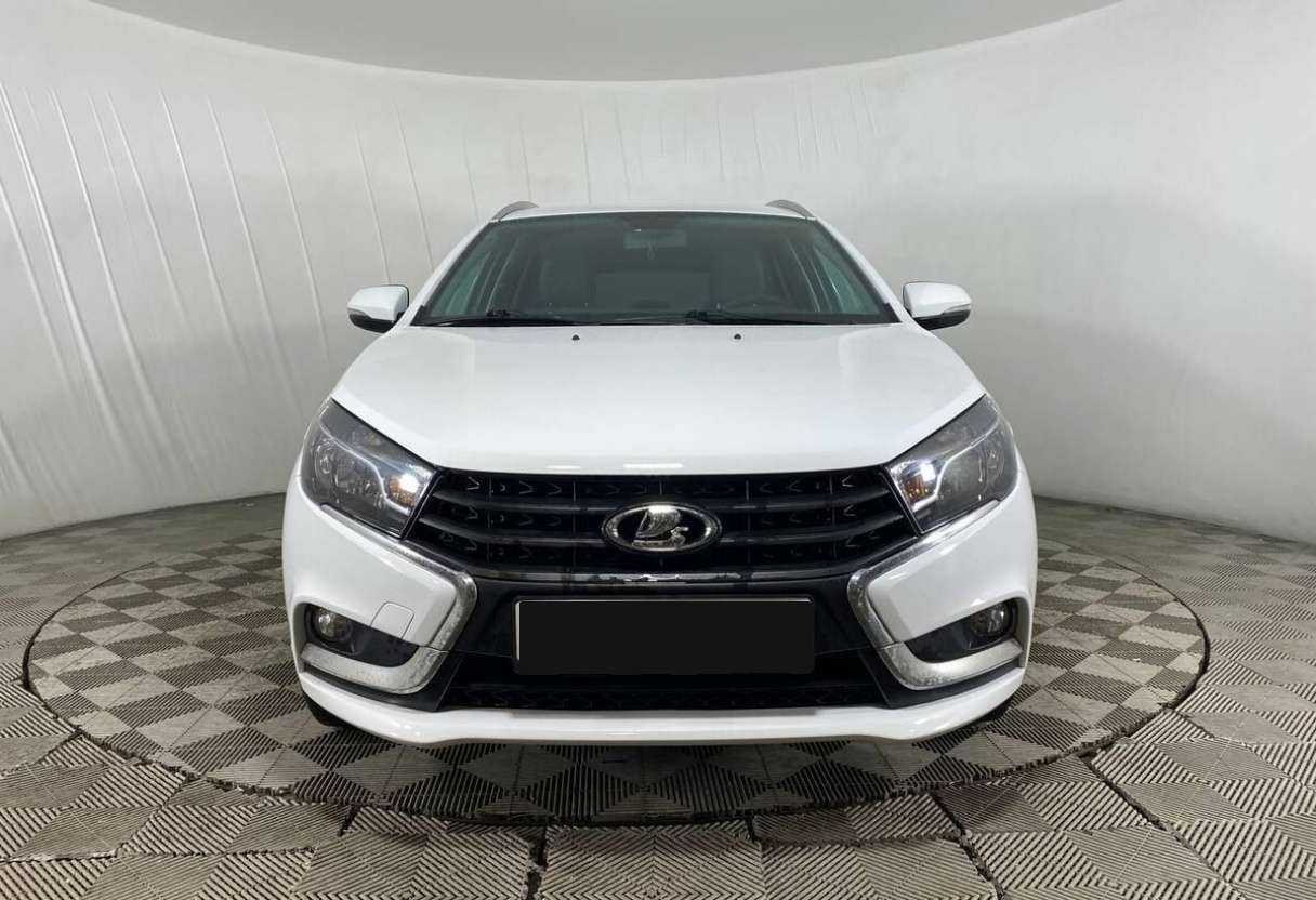 Купить Lada (ВАЗ) Vesta SW, 2019, 70 201 км, фото №2