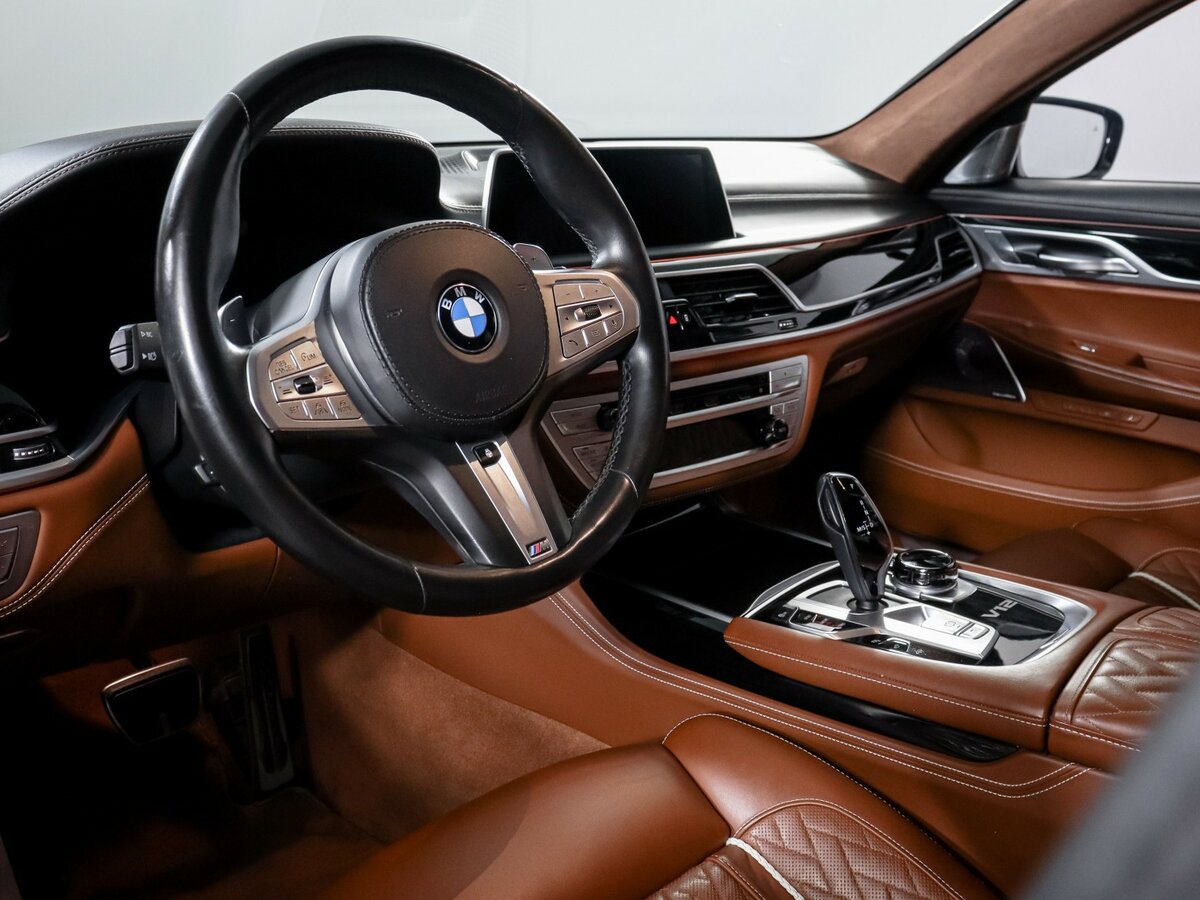 Купить BMW 7 серии Long M760Li xDrive VI (G11/G12) Рестайлинг, 2021, 120 306 км, фото №12