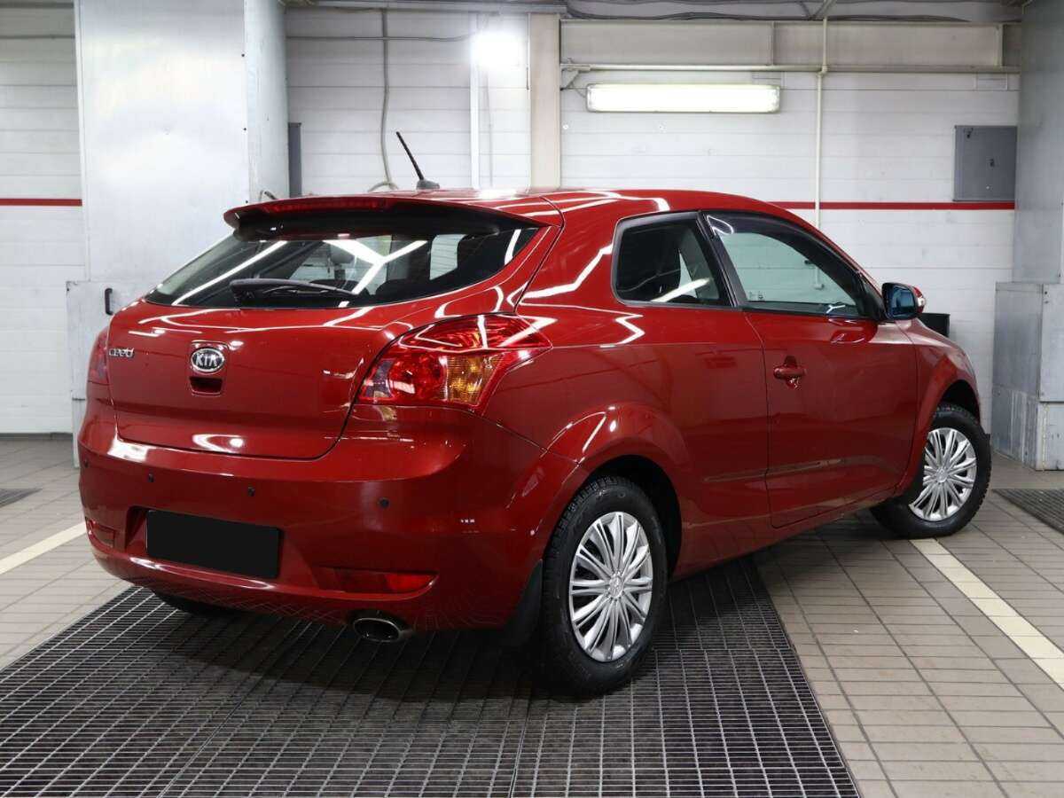 Купить Kia Ceed, 2010, 232 583 км, фото №2