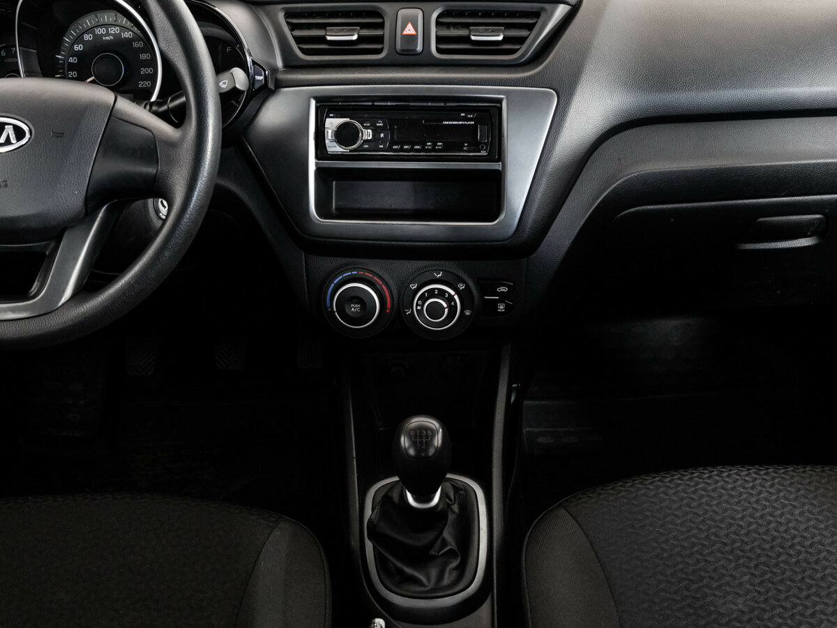 Купить Kia Rio III, 2011, 327 000 км, фото №9