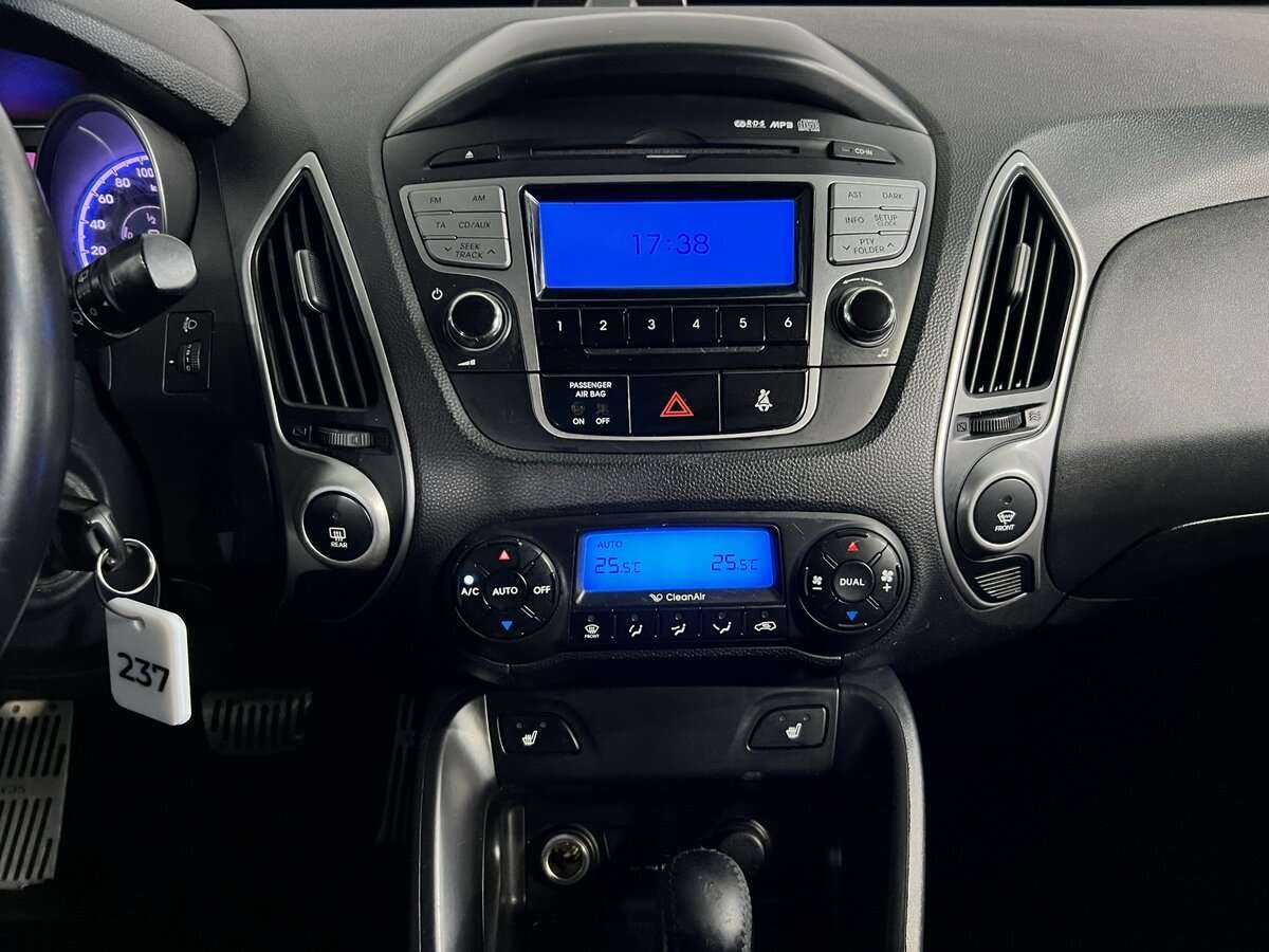 Купить Hyundai ix35, 2011, 240 045 км, фото №12