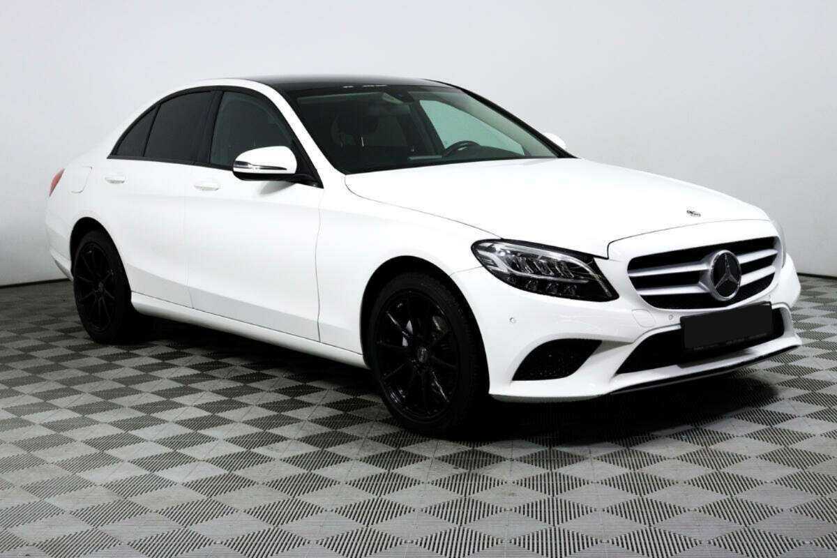 Купить Mercedes-Benz C-Класс 180, 2018, 54 975 км, фото №3
