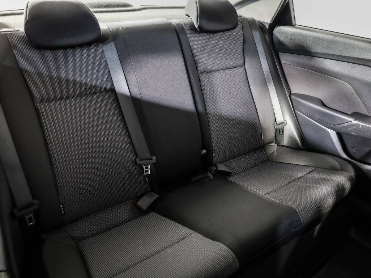 Купить Hyundai Solaris II, 2018, 241 555 км, фото №19
