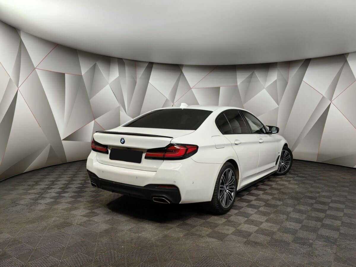 Купить BMW 5 серии 520d xDrive, 2020, 50 091 км, фото №2