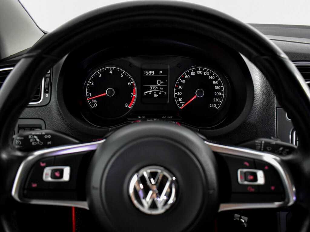 Купить Volkswagen Polo, 2018, 97 446 км, фото №17