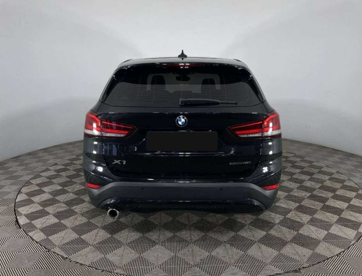 Купить BMW X1 18i sDrive, 2021, 39 221 км, фото №3