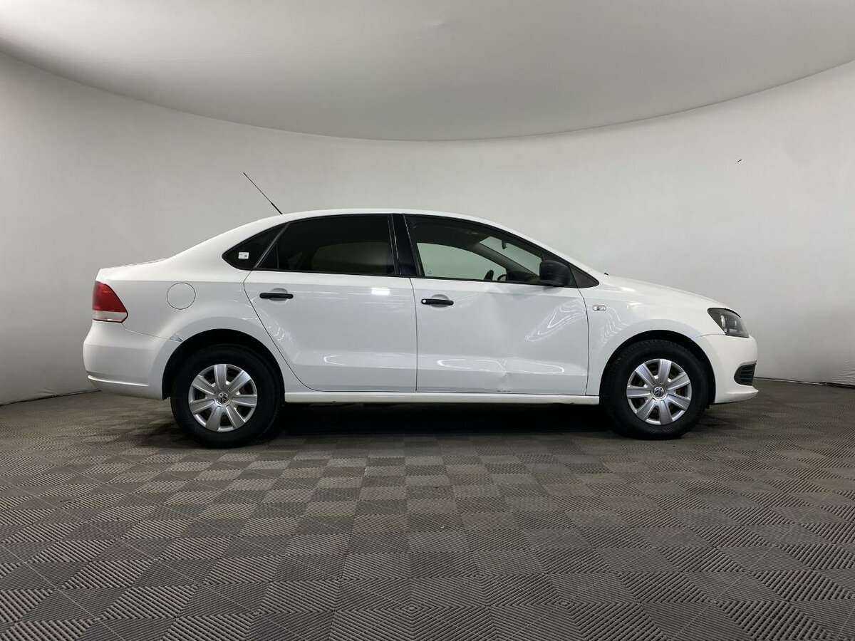 Купить Volkswagen Polo, 2011, 11 938 км, фото №2