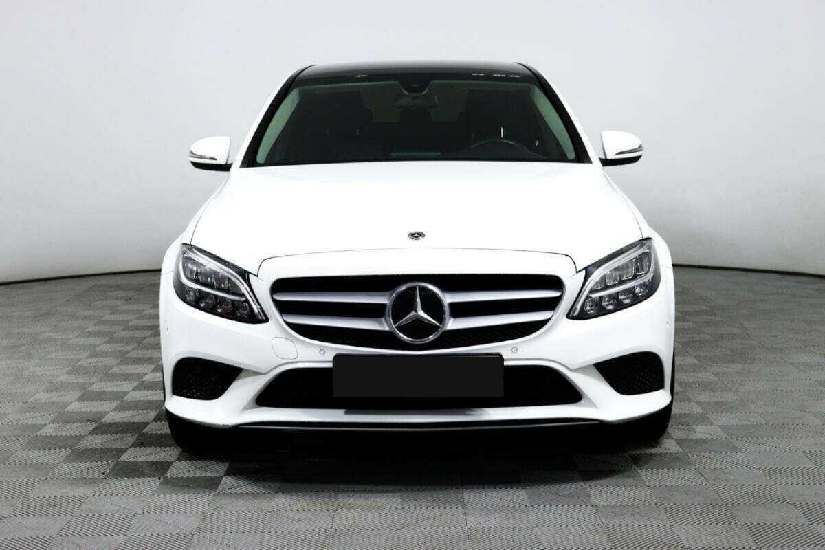Купить Mercedes-Benz C-Класс 180, 2018, 54 975 км, фото №2