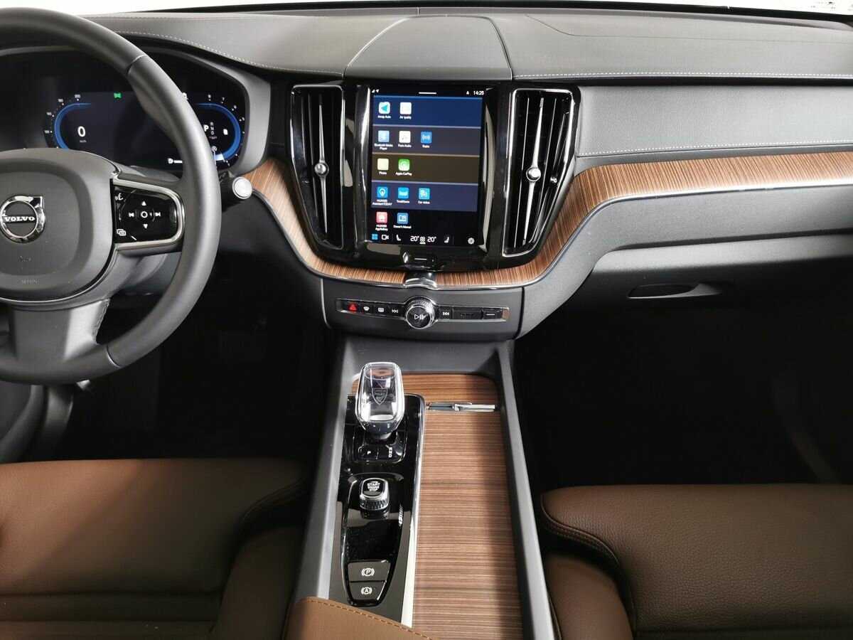 Купить Volvo XC60, 2023, 7 968 км, фото №10