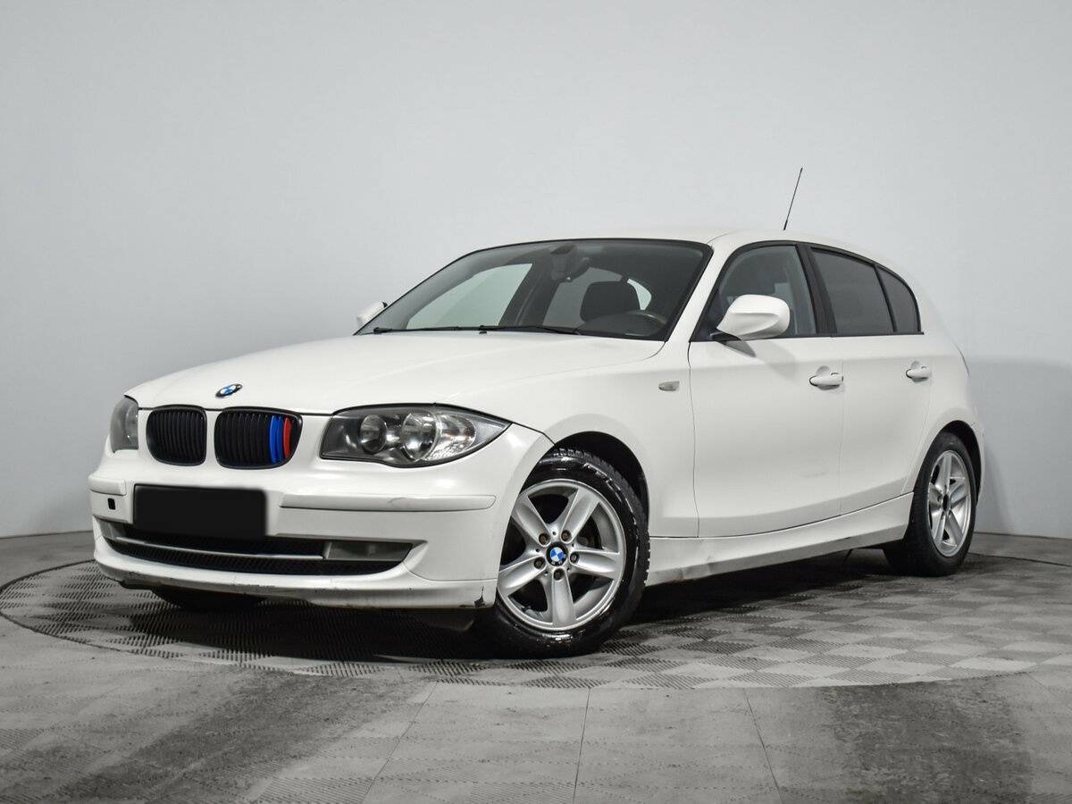 Купить BMW 1 серии 116i, 2010, 216 127 км, фото №1