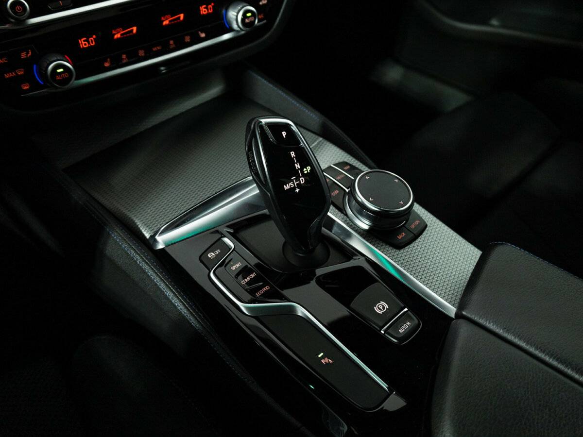Купить BMW 5 серии 520d xDrive VII (G30/G31/G38), 2018, 138 151 км, фото №15
