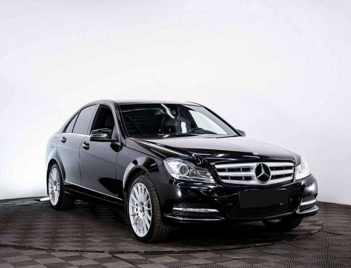 Купить Mercedes-Benz C-Класс 250, 2013, 121 000 км, фото №3
