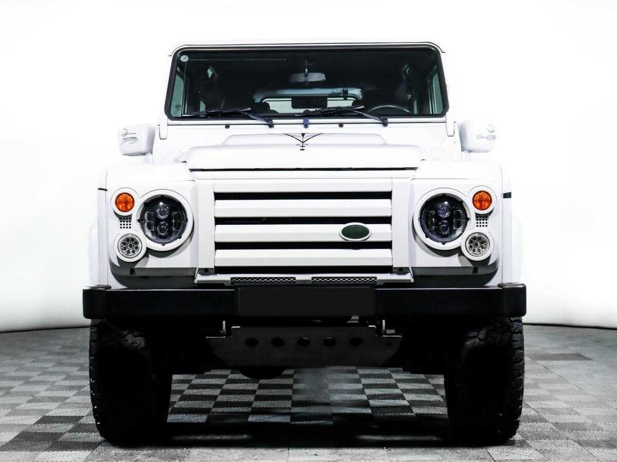 Купить Land Rover Defender 90, 2013, 37 200 км, фото №2