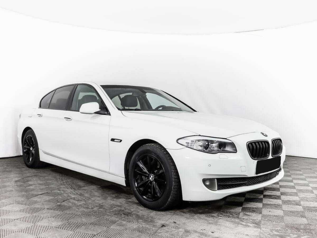 Купить BMW 5 серии 528i xDrive, 2013, 177 900 км, фото №3