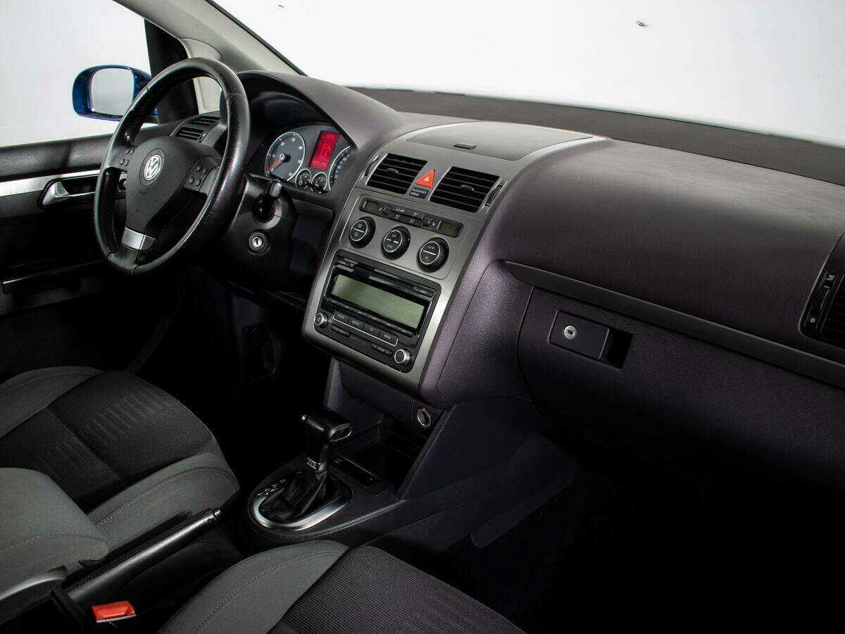 Купить Volkswagen Touran, 2008, 190 388 км, фото №9