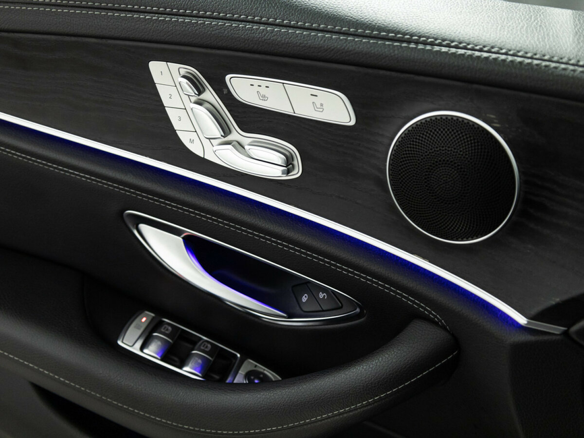 Купить Mercedes-Benz E-Класс 200 V (W213, S213, C238), 2017, 139 916 км, фото №17