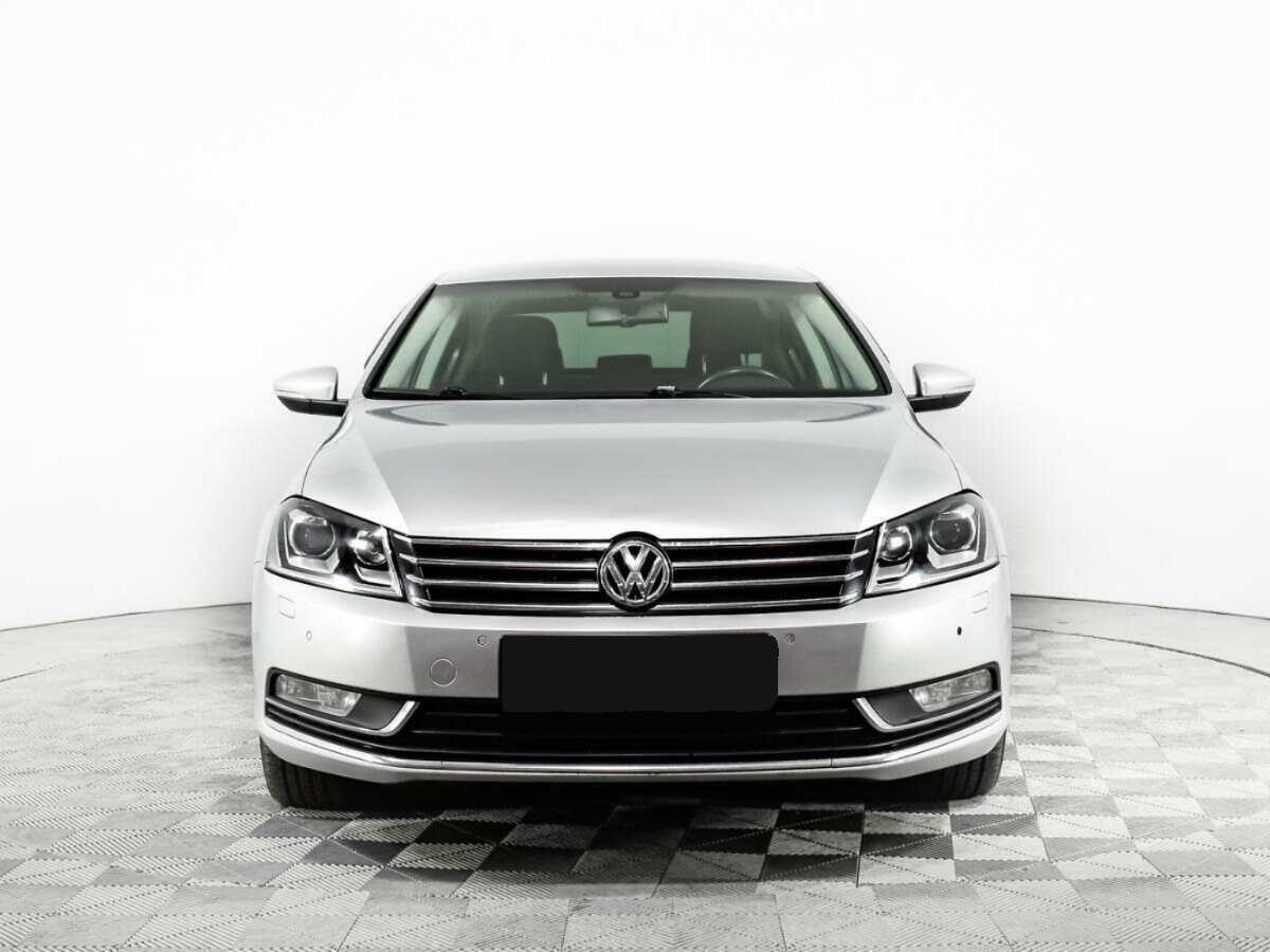 Купить Volkswagen Passat, 2011, 172 061 км, фото №2