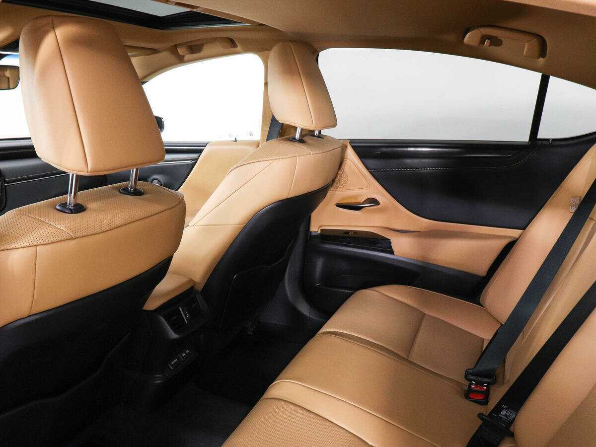 Купить Lexus ES 300h, 2022, 17 071 км, фото №12