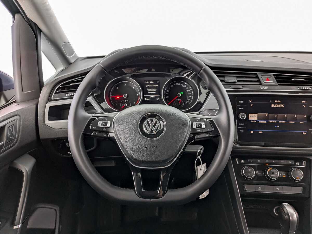 Купить Volkswagen Touran, 2018, 234 634 км, фото №16
