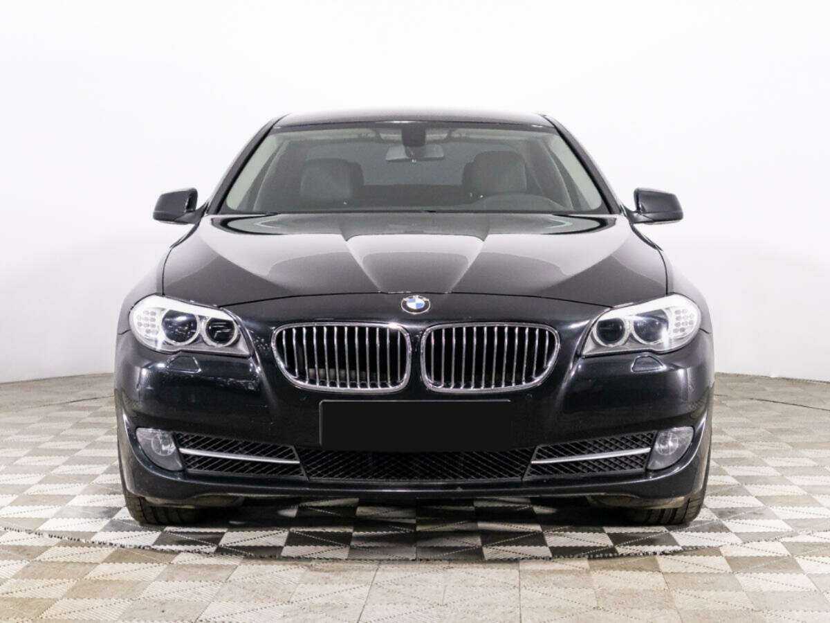Купить BMW 5 серии 528i, 2012, 67 811 км, фото №2
