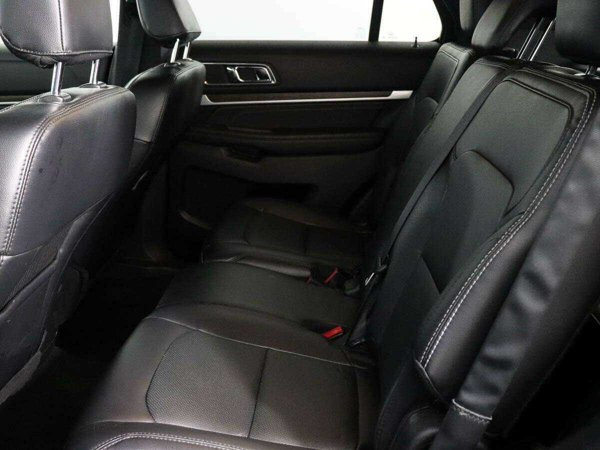 Купить Ford Explorer, 2018, 85 691 км, фото №9