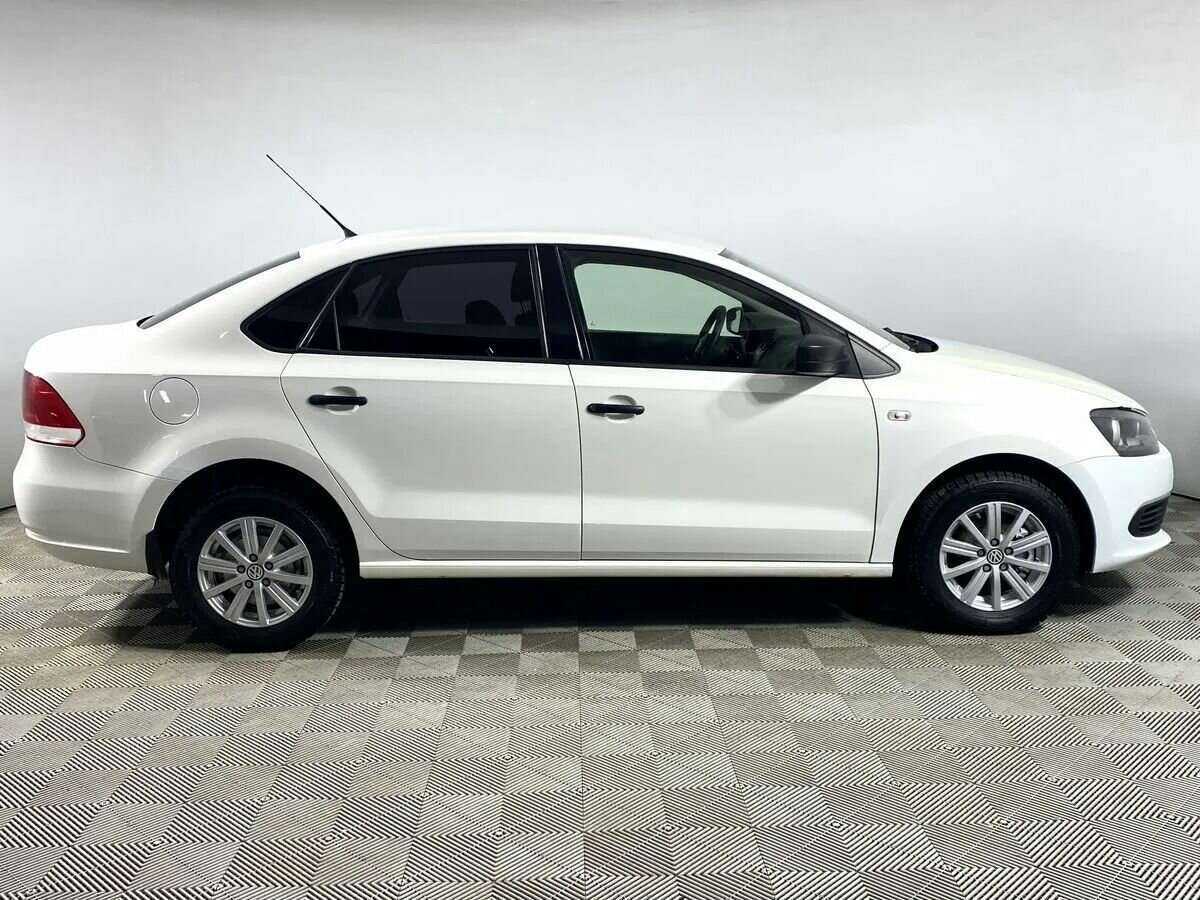 Купить Volkswagen Polo, 2011, 125 000 км, фото №3