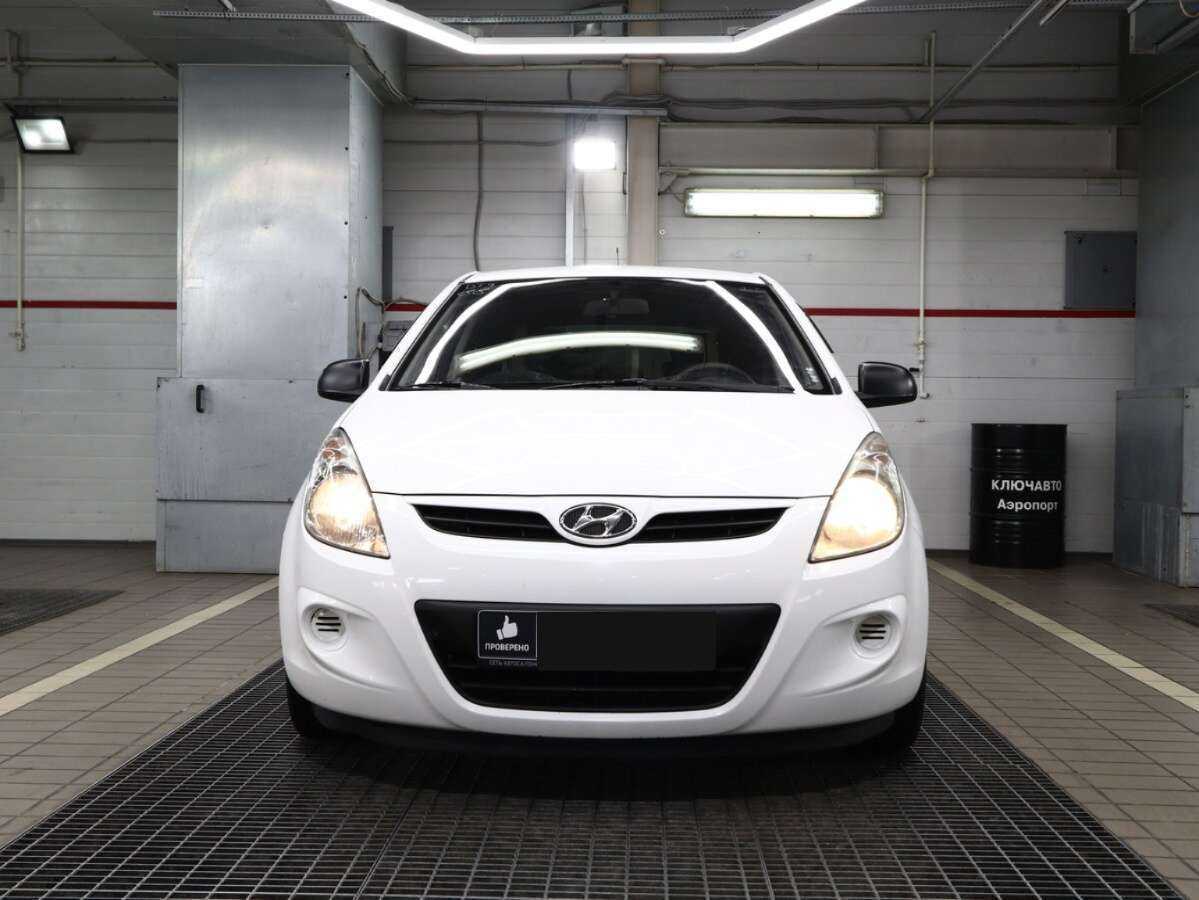 Купить Hyundai i20, 2010, 108 000 км, фото №3