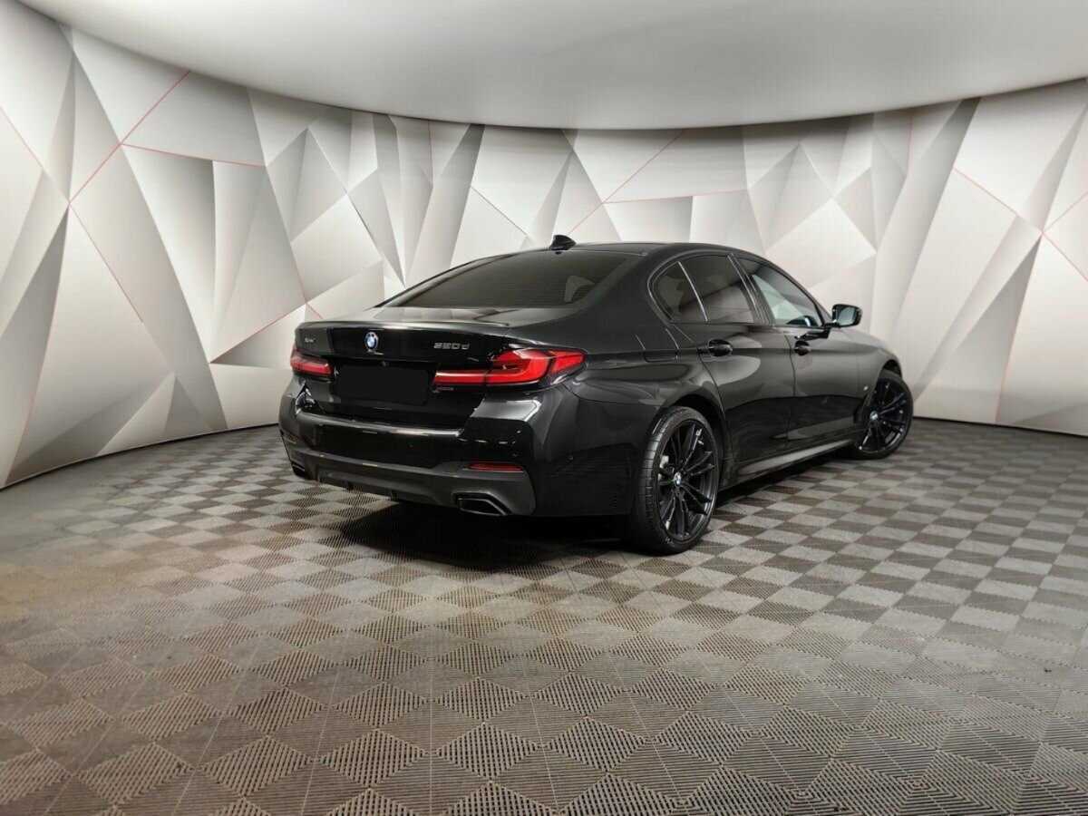 Купить BMW 5 серии 520d xDrive, 2021, 57 444 км, фото №2