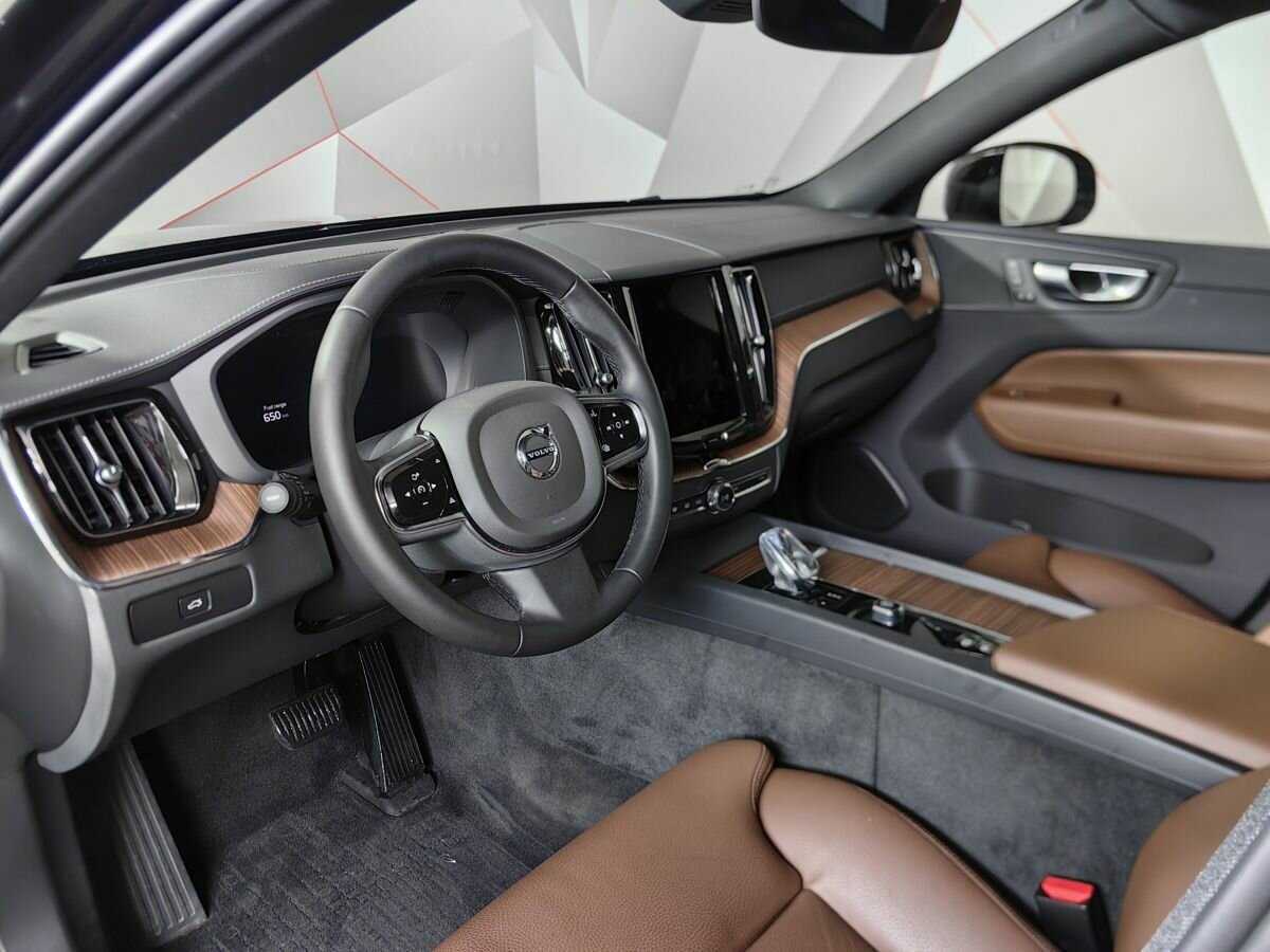 Купить Volvo XC60, 2023, 7 968 км, фото №13