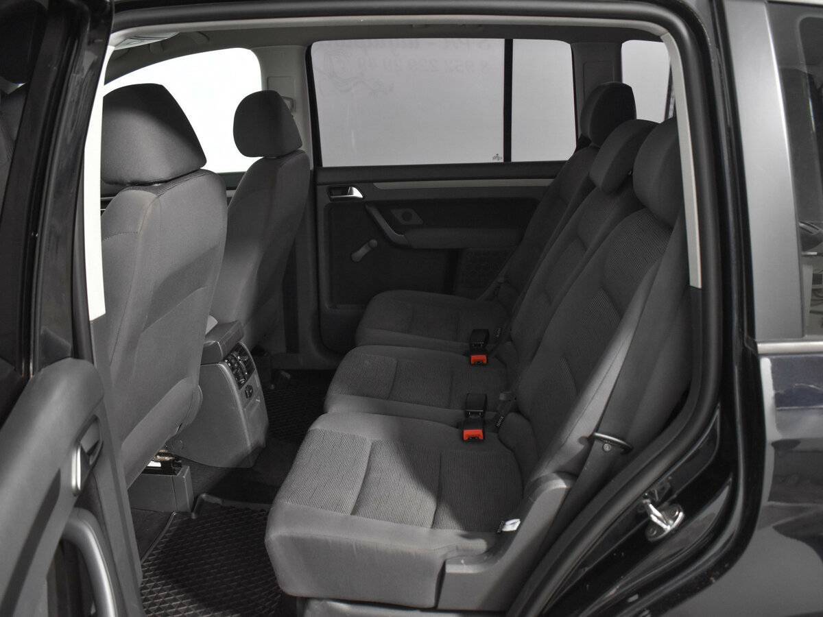 Купить Volkswagen Touran, 2010, 215 585 км, фото №12