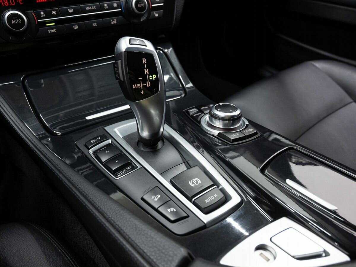 Купить BMW 5 серии 528i xDrive, 2013, 155 000 км, фото №26
