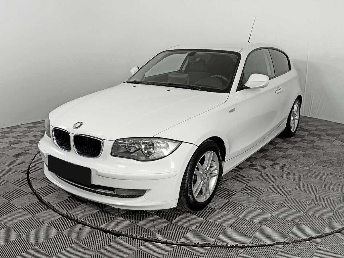 Купить BMW 1 серии 116i, 2010, 211 942 км, фото №1
