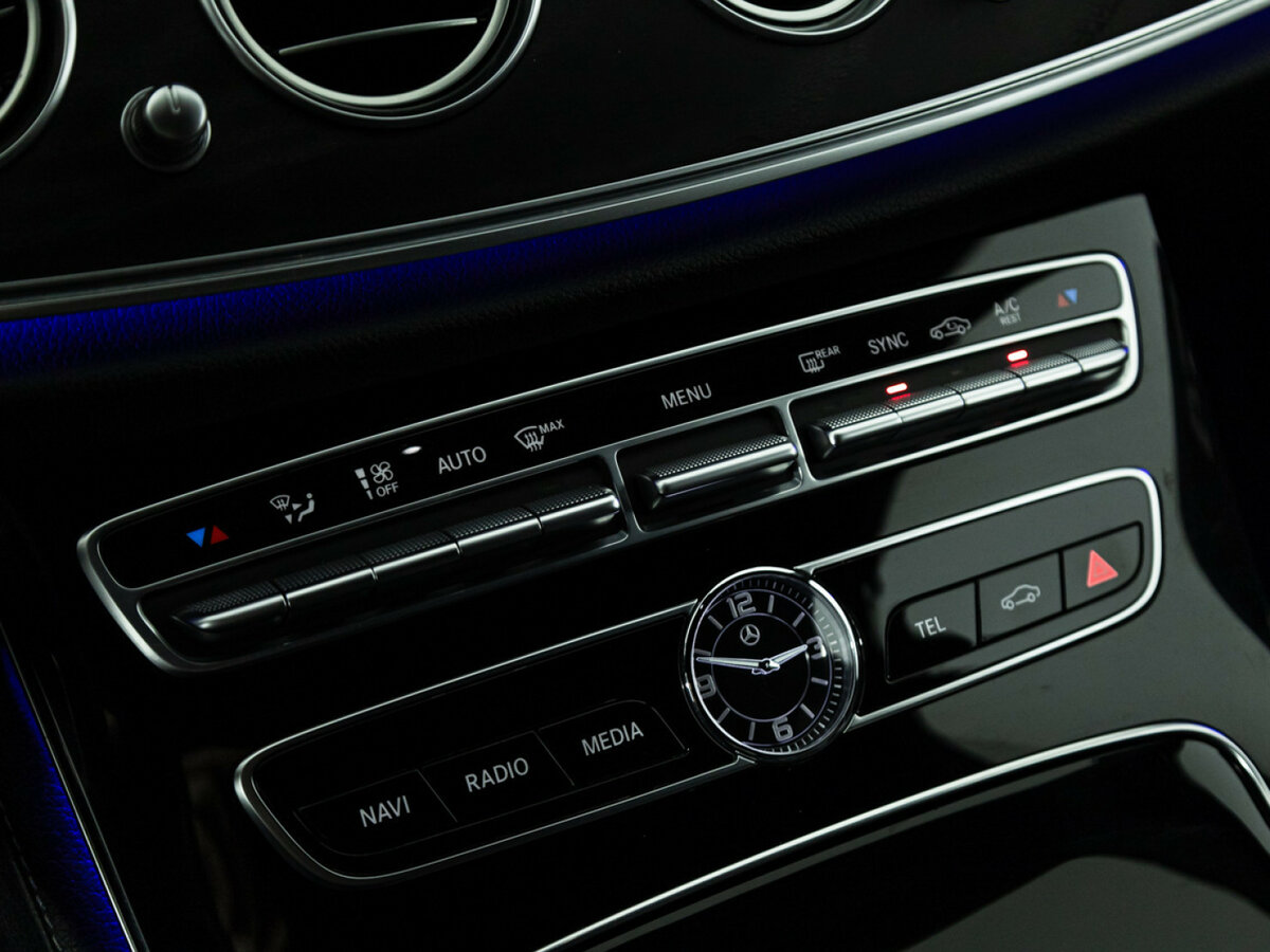 Купить Mercedes-Benz E-Класс 200 V (W213, S213, C238), 2017, 139 916 км, фото №13
