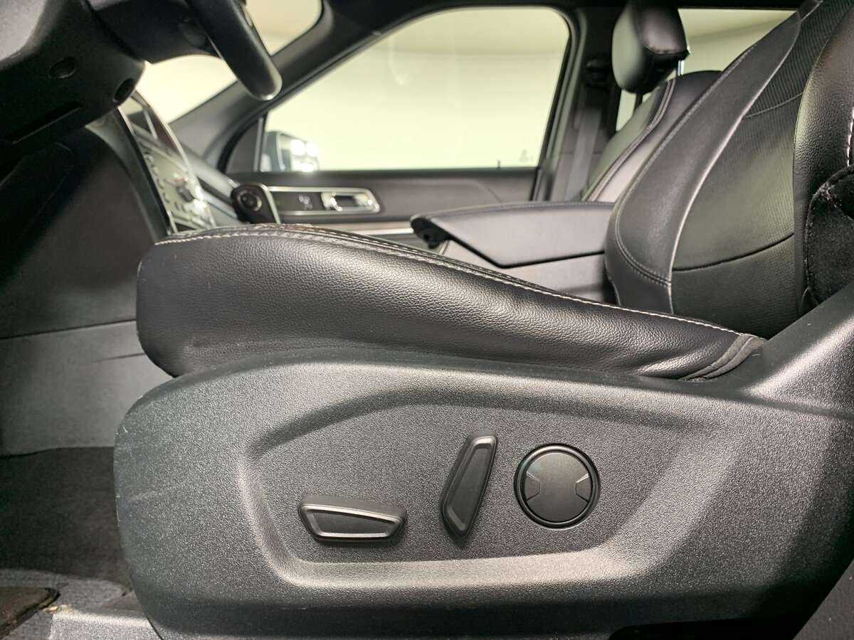 Купить Ford Explorer, 2019, 166 584 км, фото №17