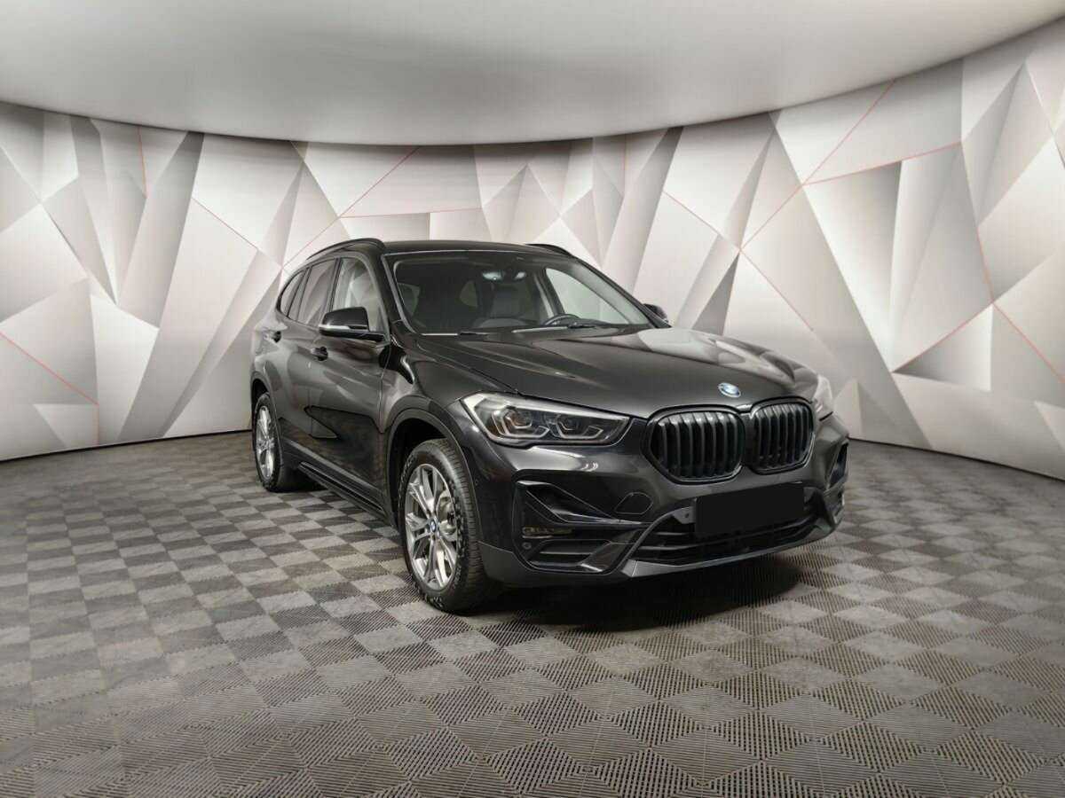 Купить BMW X1 18d xDrive, 2020, 64 634 км, фото №3
