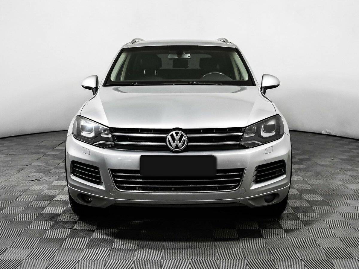 Купить Volkswagen Touareg, 2011, 357 380 км, фото №2