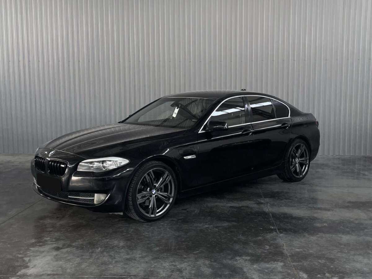 Купить BMW 5 серии 520i, 2012, 205 209 км, фото №1