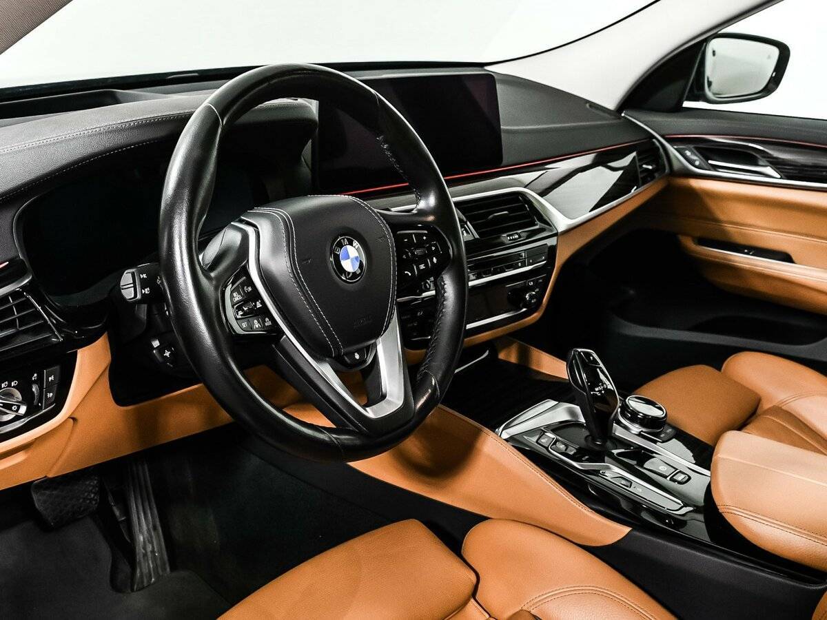 Купить BMW 6 серии Gran Turismo 640i xDrive, 2021, 119 416 км, фото №12