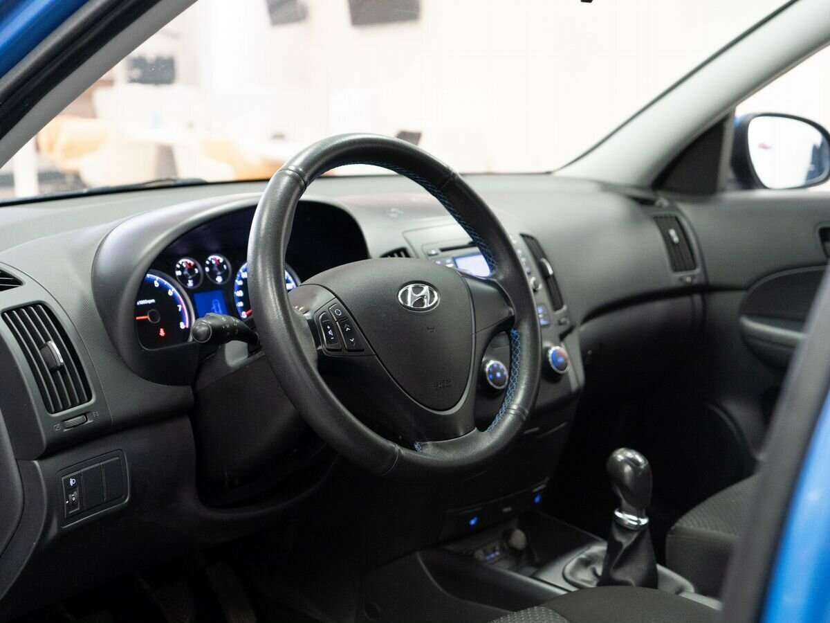 Купить Hyundai i30, 2010, 137 000 км, фото №5