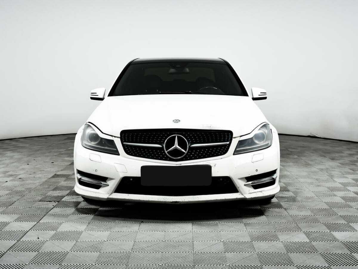 Купить Mercedes-Benz C-Класс 180, 2013, 290 887 км, фото №2