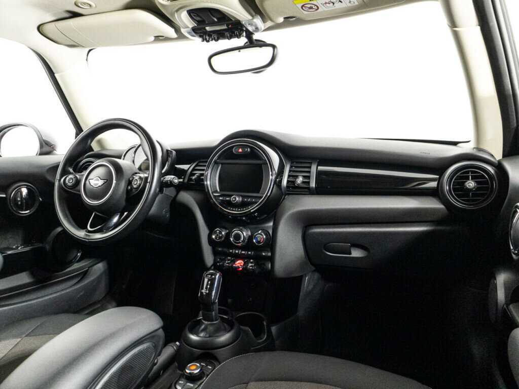 Купить Mini Hatch Cooper, 2018, 69 898 км, фото №9