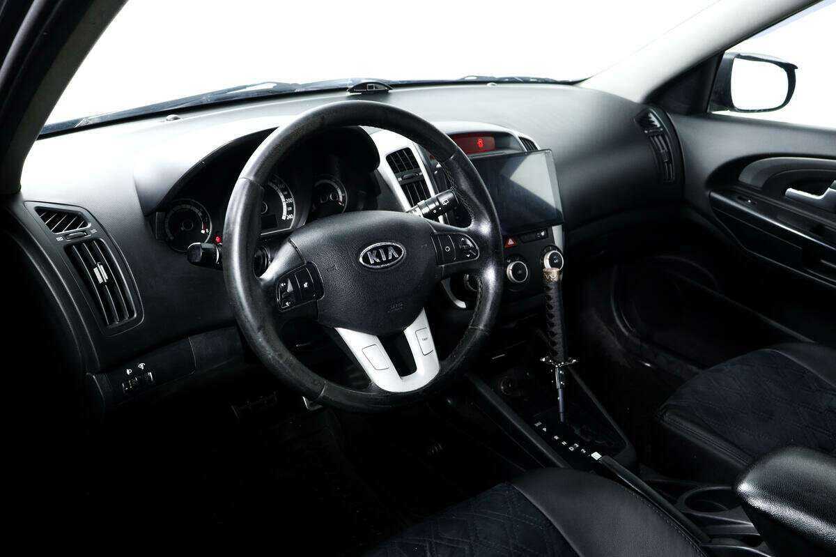 Купить Kia Ceed, 2010, 358 930 км, фото №13