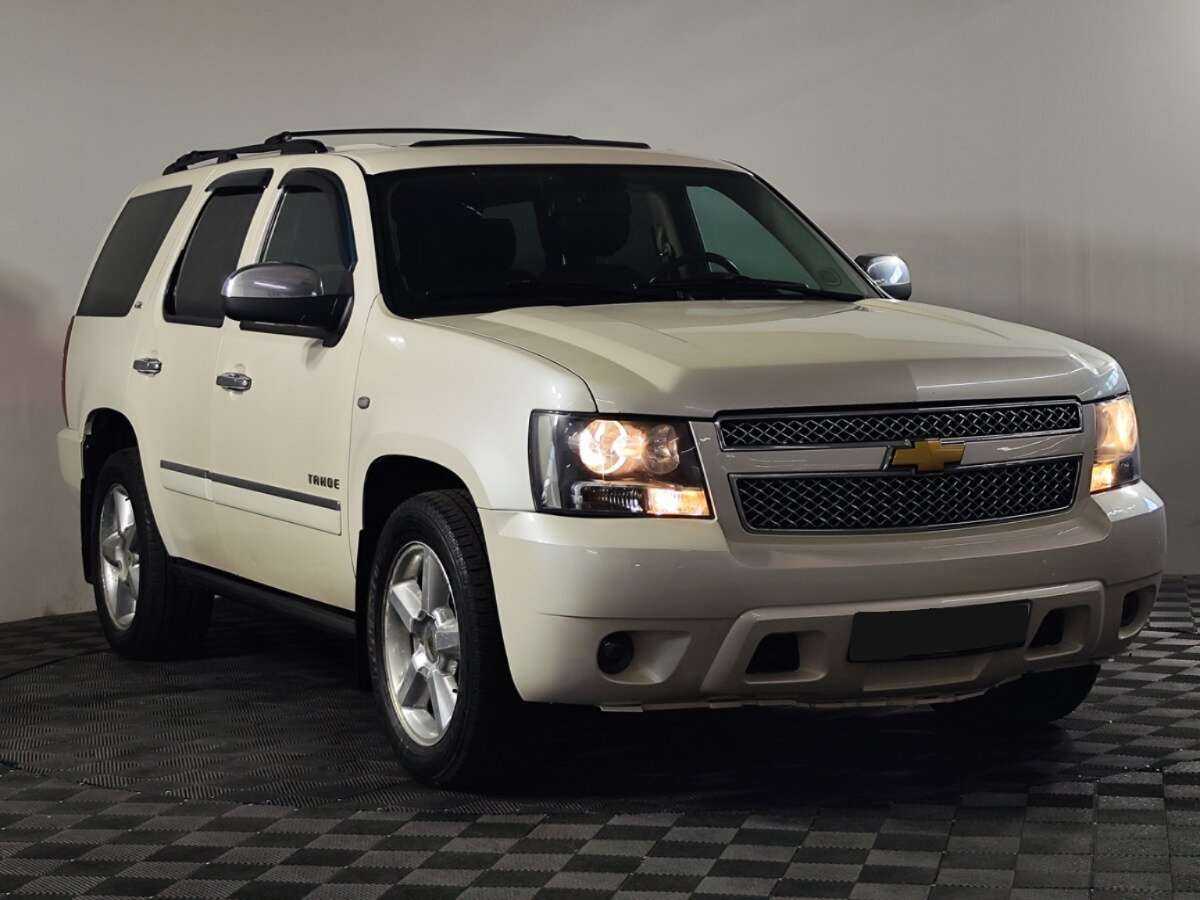Купить Chevrolet Tahoe 6AT, 2012, 260 000 км, фото №3