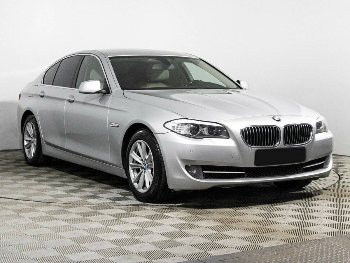 Купить BMW 5 серии 528i xDrive, 2013, 127 784 км, фото №3
