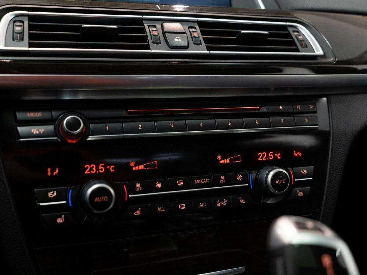 Купить BMW 7 серии 740d xDrive, 2013, 121 955 км, фото №16