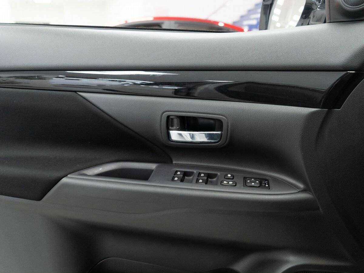 Купить Mitsubishi Outlander, 2022, 235 км, фото №15