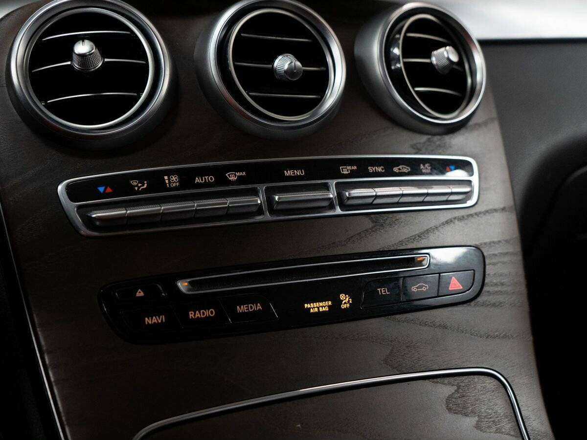 Купить Mercedes-Benz GLC 250 d, 2018, 160 508 км, фото №16