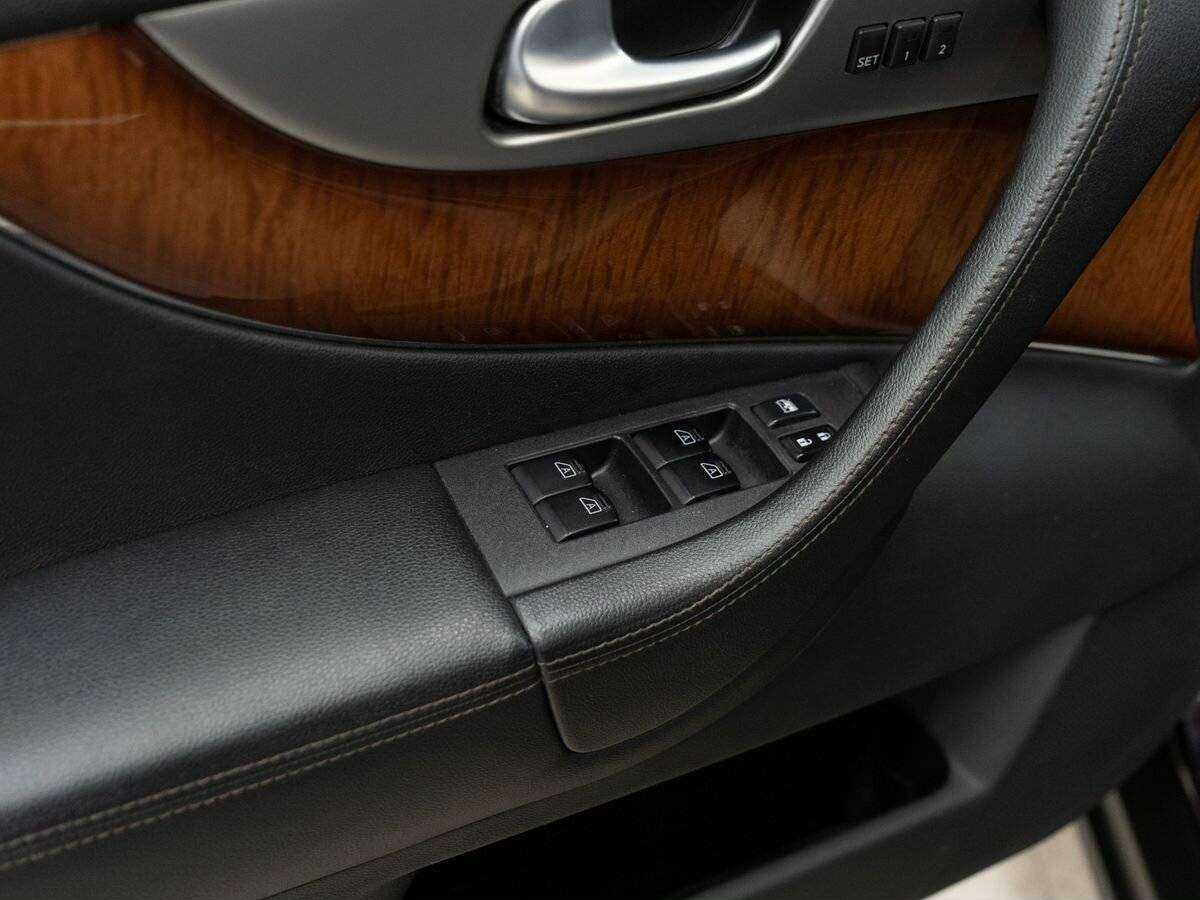 Купить Infiniti FX37, 2011, 216 000 км, фото №15