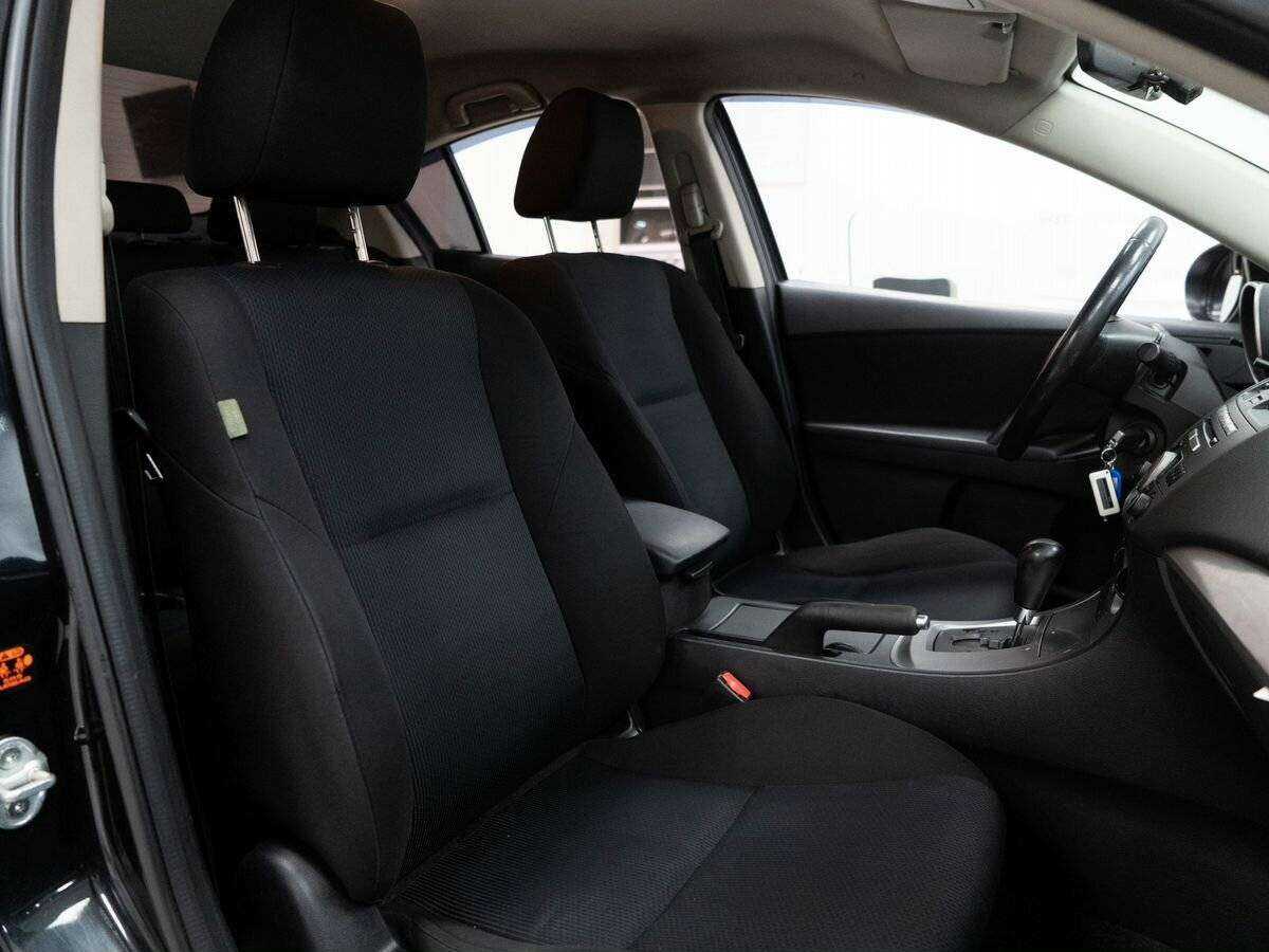 Купить Mazda 3, 2011, 240 702 км, фото №10